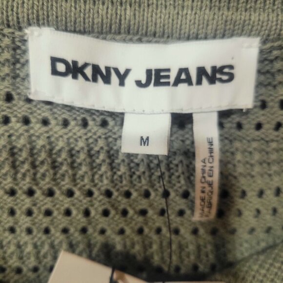 NWT! DKNY Warm Sage Loose Weave Short-Sleeved V-Neck Sweater - Size M - Picture 6 of 8
